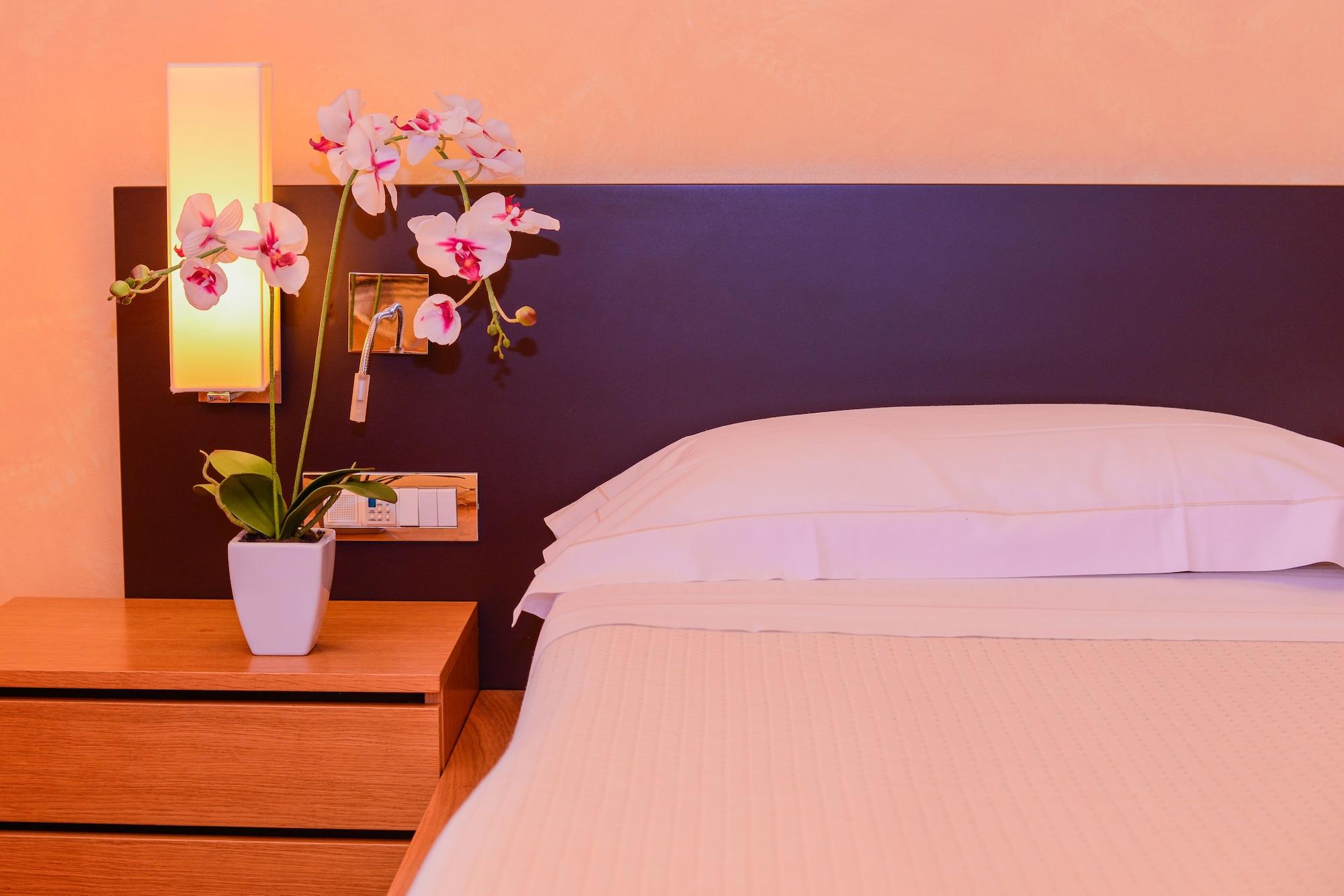 AHG Donna Silvia Hotel Wellness&SPA Manerba del Garda Exterior foto