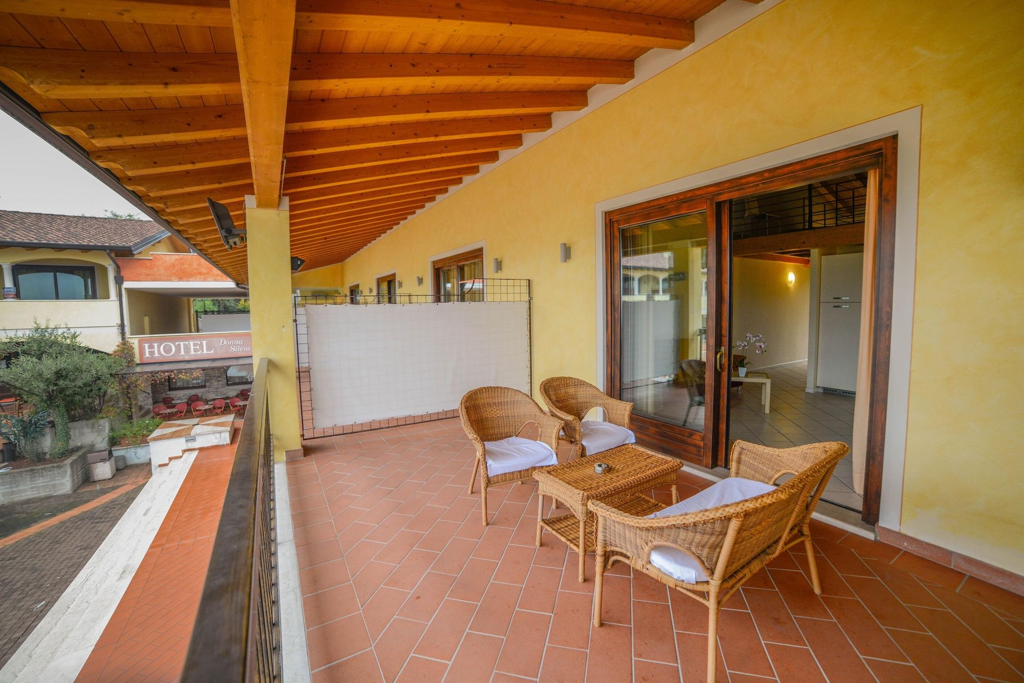 AHG Donna Silvia Hotel Wellness&SPA Manerba del Garda Exterior foto