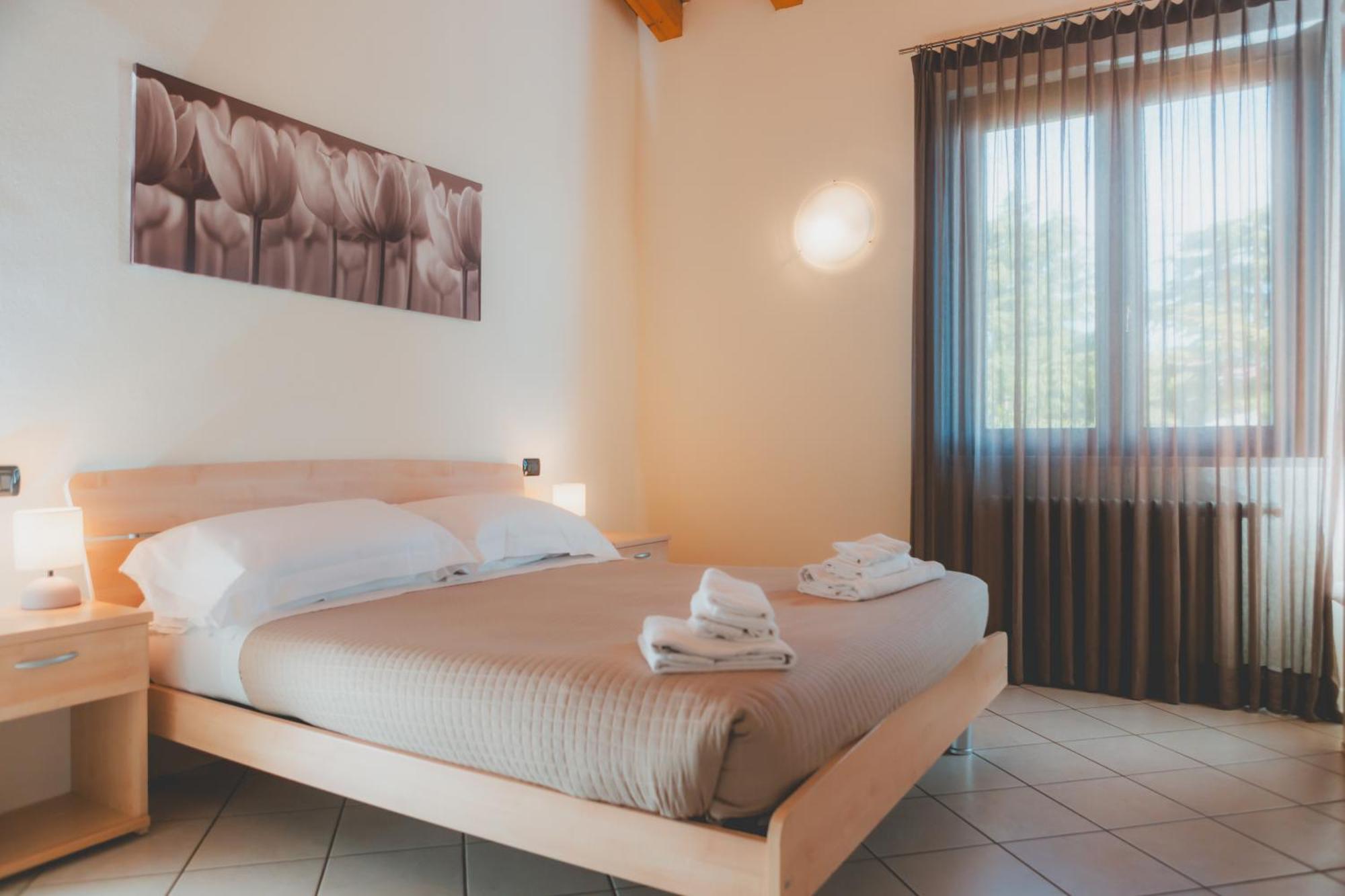 AHG Donna Silvia Hotel Wellness&SPA Manerba del Garda Exterior foto